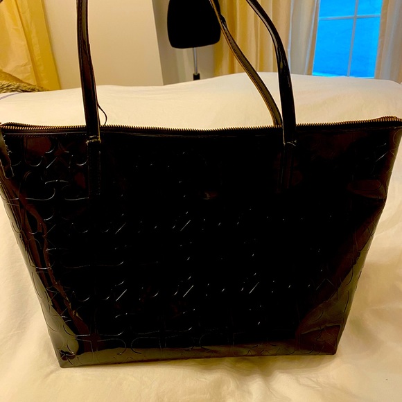 Kate Spade Patent Logo Embossed Tote Bag in Black - Picture 3 of 13
